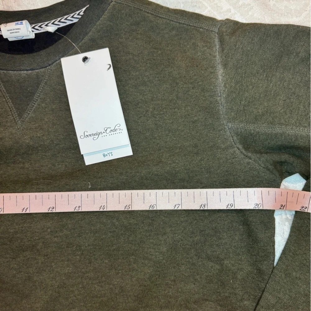 NWT Boys Sovereign Code Pullover Top Sweatshirt Crew Long Sleeve olive Green